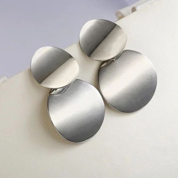 Silver Tone Dangle Disc Earrings - Picture 2 of 4